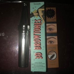 Benefit 3D browtones
